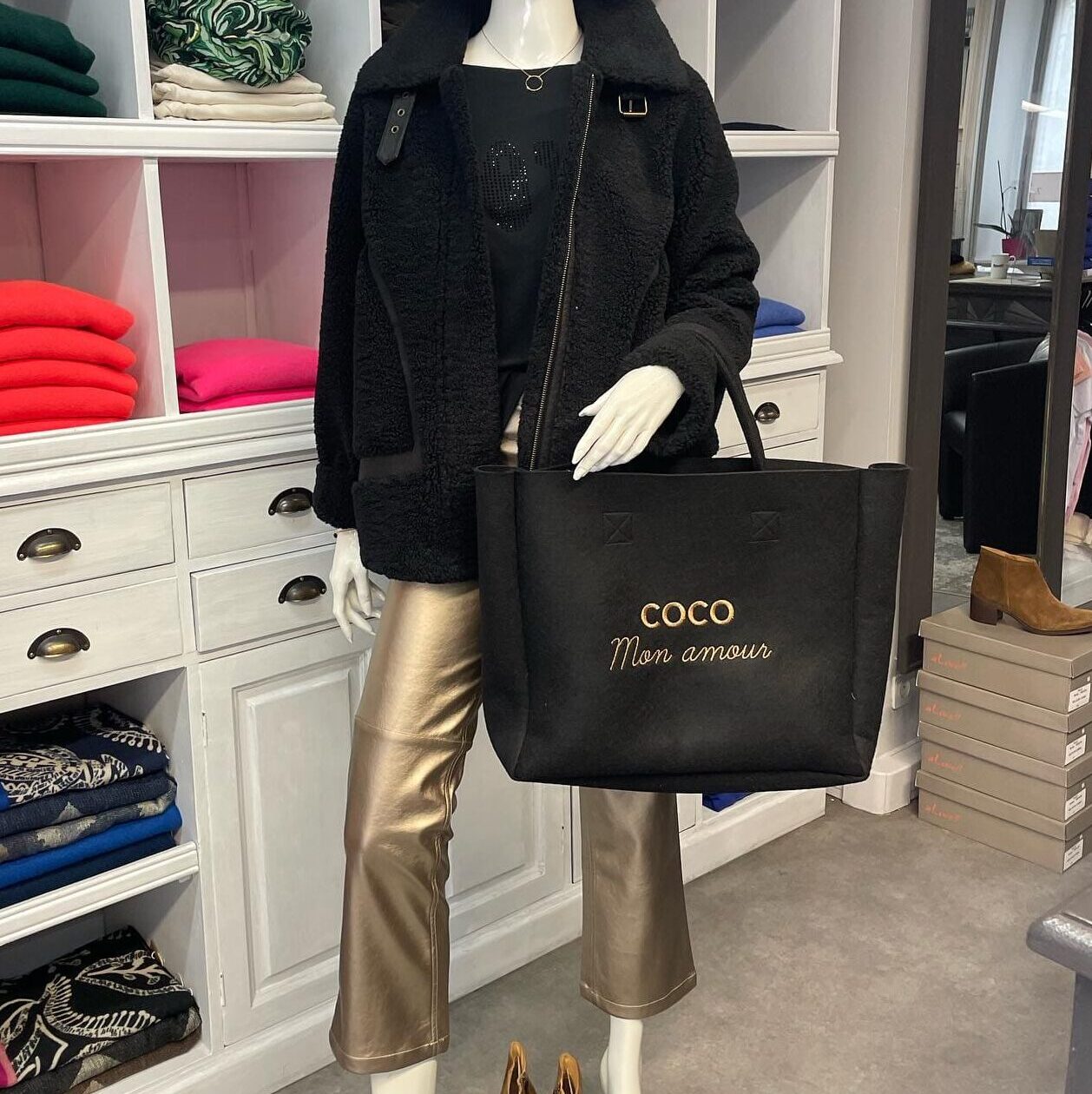 Boutique 7 Bis Histoire de Mode - Pont-Aven - Pantalon Doré Large The Linda