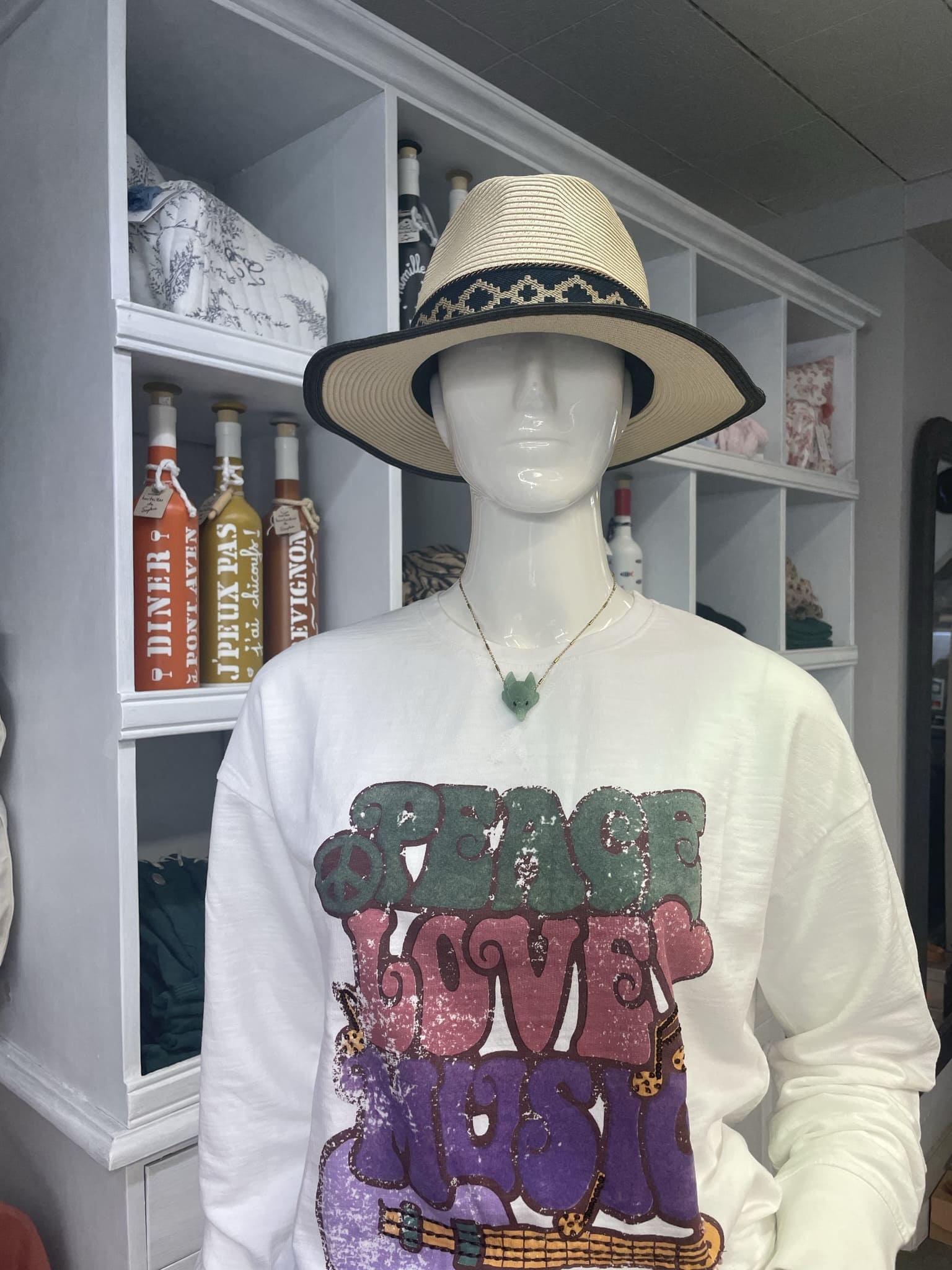Boutique 7 Bis Histoire de Mode - Pont-Aven - Tee-shirt Blanc Peace Love Music