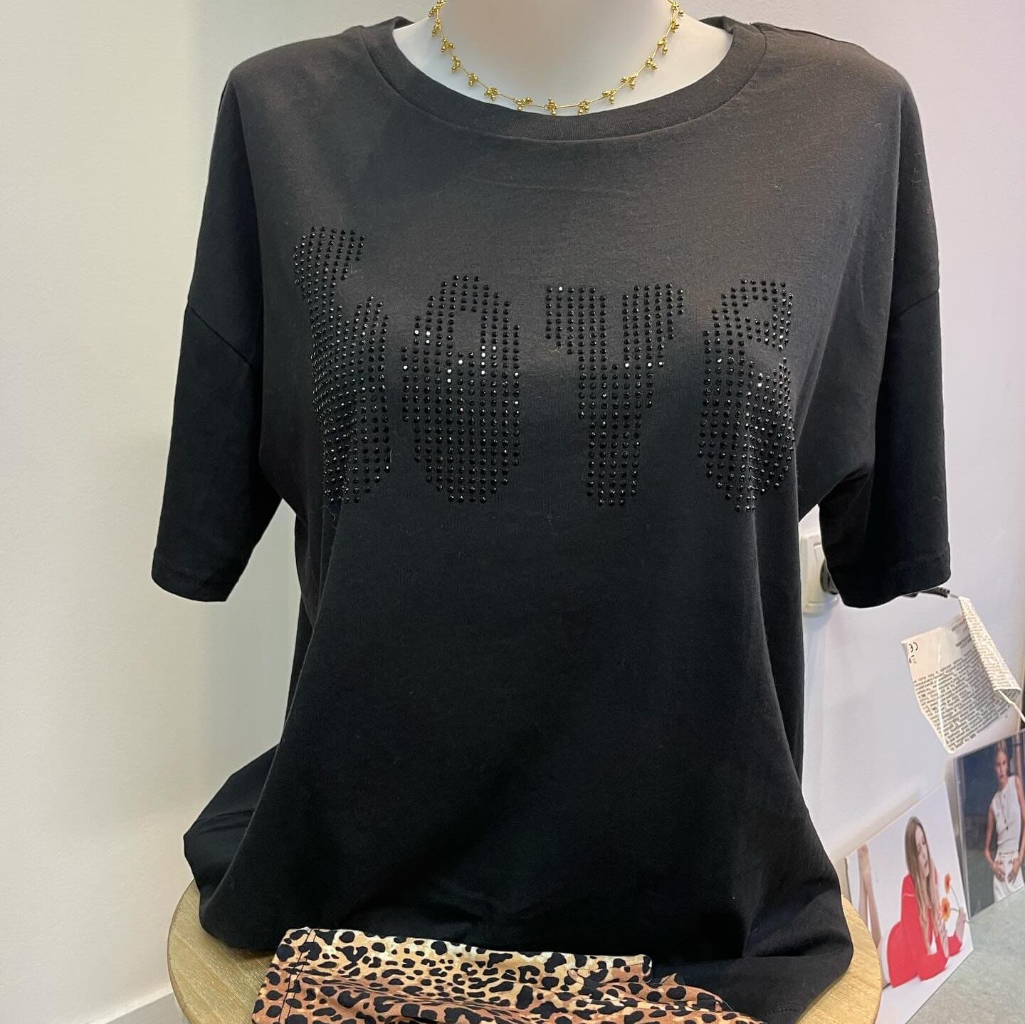 Boutique 7 Bis Histoire de Mode - Pont-Aven - Tee-shirt Noir Imprimé Love Paillettes