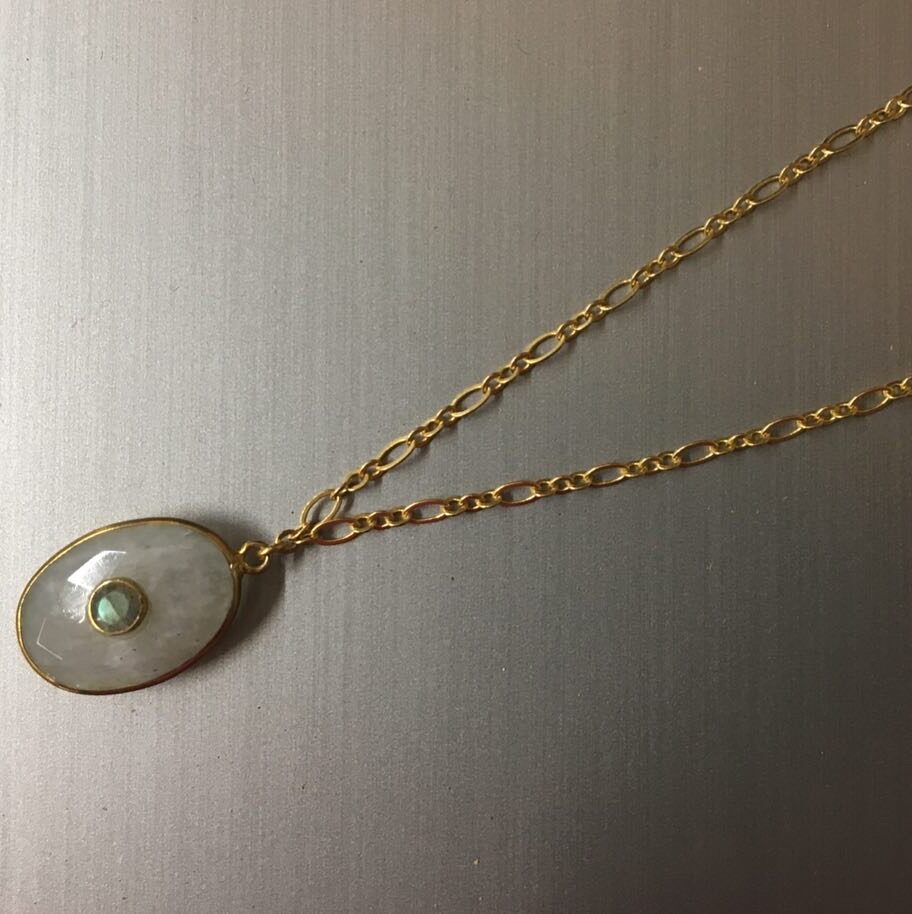 Boutique 7 Bis Histoire de Mode - Pont-Aven - Collier Pierre Jill