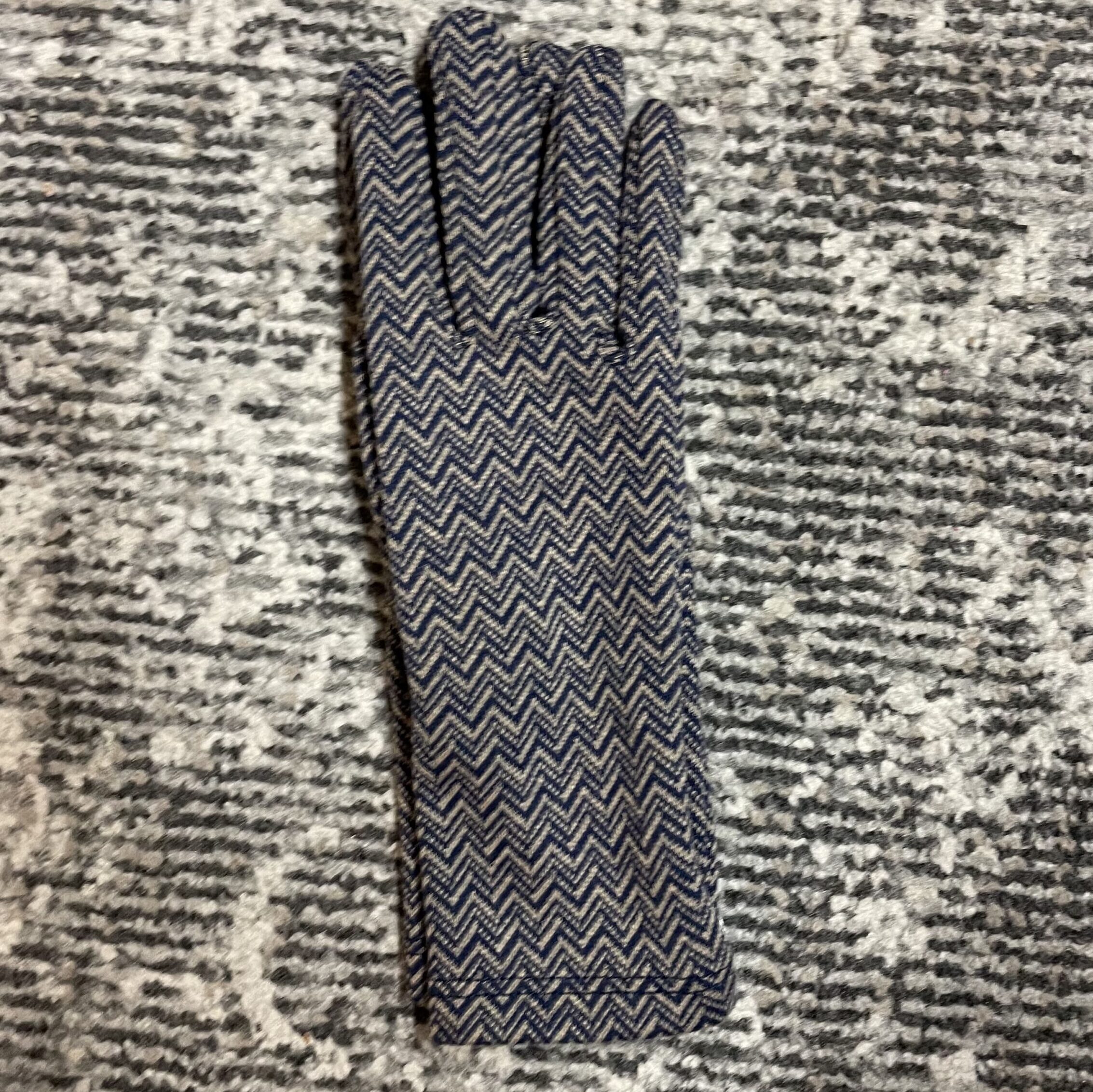 Boutique 7 Bis Histoire de Mode - Pont-Aven - Gants Carrés Coton