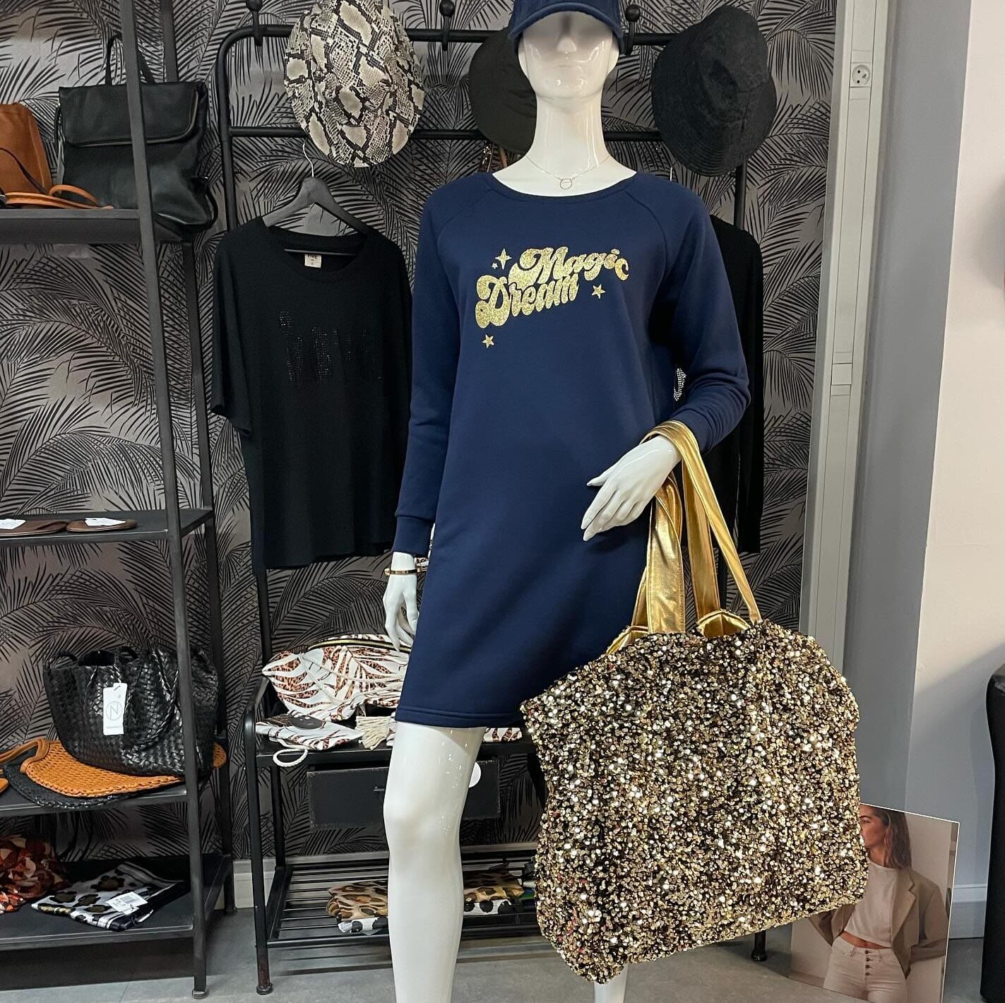 Boutique 7 Bis Histoire de Mode - Pont-Aven - Robe Bleu Magic Dream Paillettes