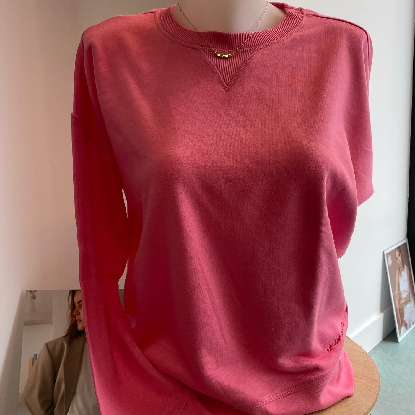 Boutique 7 Bis Histoire de Mode - Pont-Aven - Sweat Rose Amour En Sucre Rouge