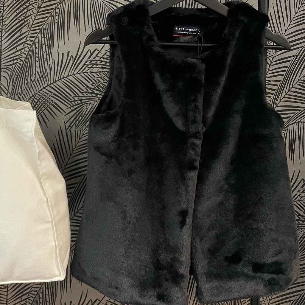Boutique 7 Bis Histoire de Mode - Pont-Aven - Manteau Noir Sans Manches