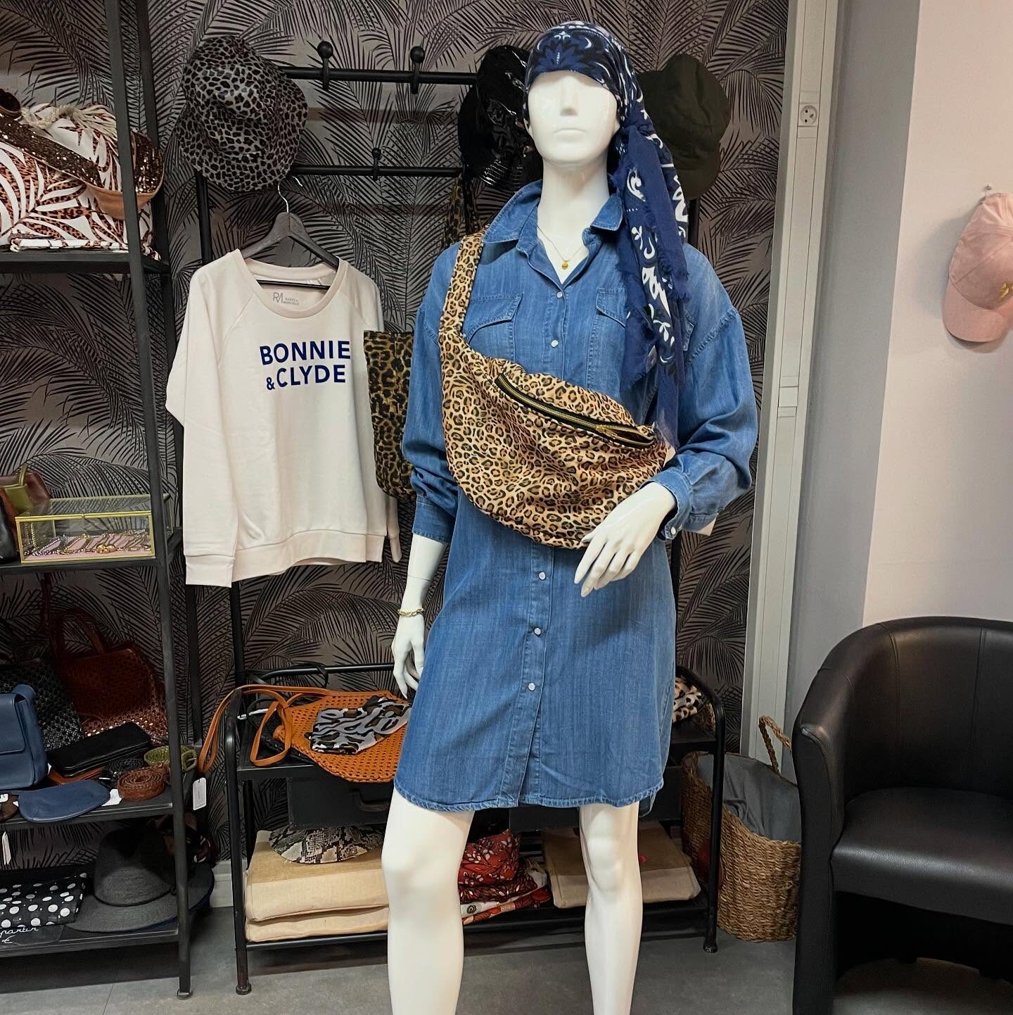 Boutique 7 Bis Histoire de Mode - Pont-Aven - Robe Jeans Boutons