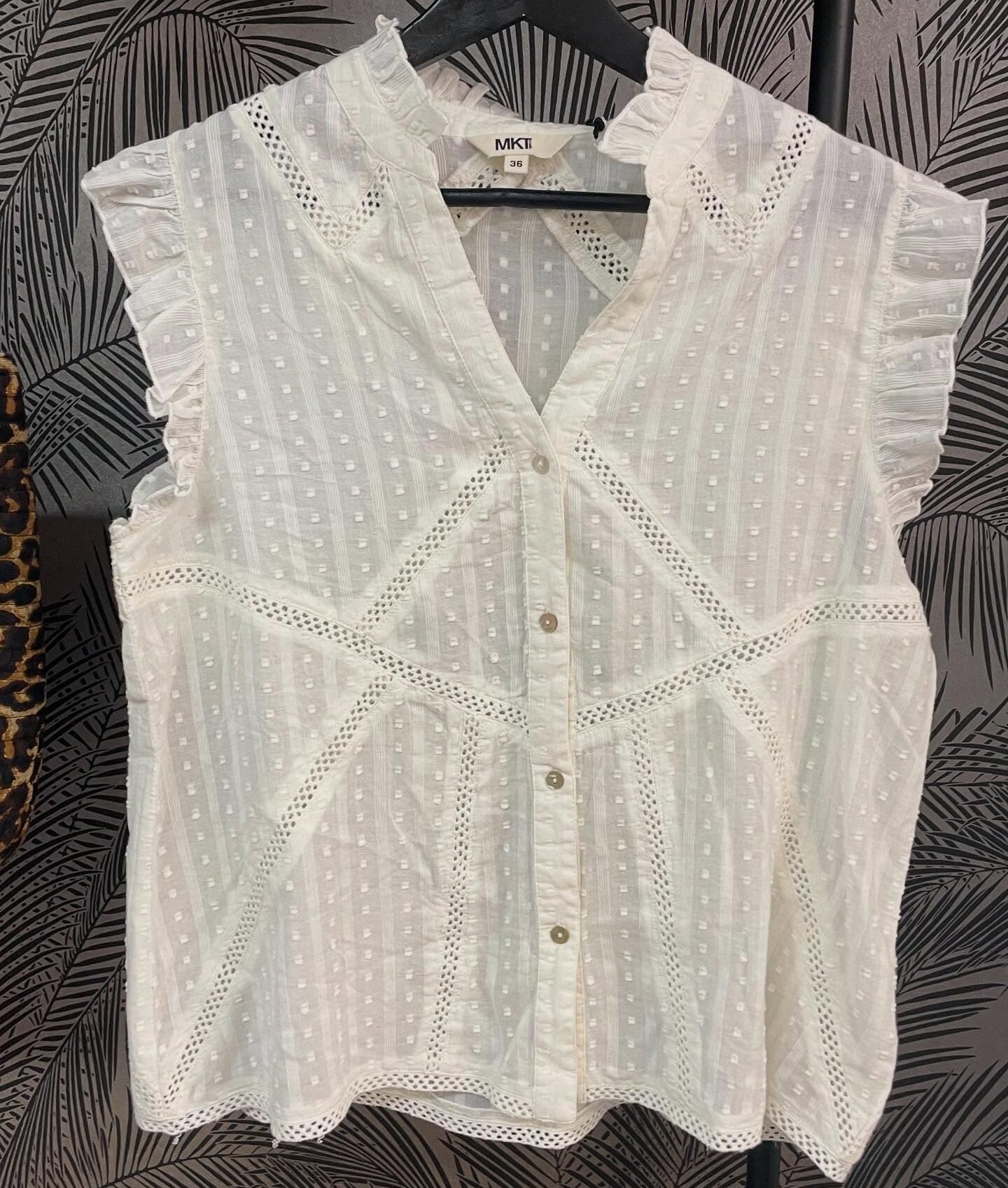 Boutique 7 Bis Histoire de Mode - Pont-Aven - Chemise Blanche Dentelle Capital