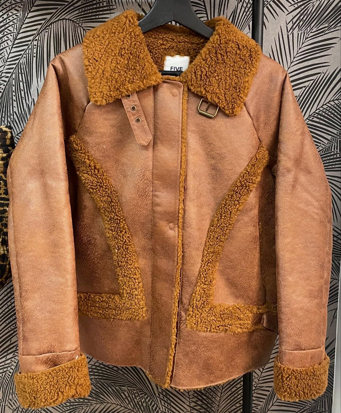 Boutique 7 Bis Histoire de Mode - Pont-Aven - Veste Marron Venise