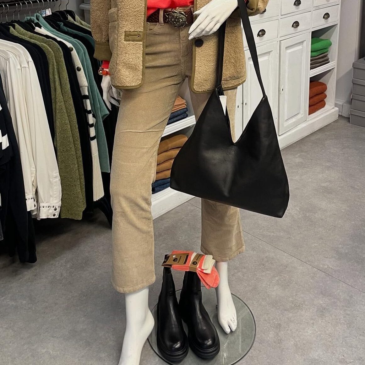 Boutique 7 Bis Histoire de Mode - Pont-Aven - Pantalon Velours Sahara Cesar