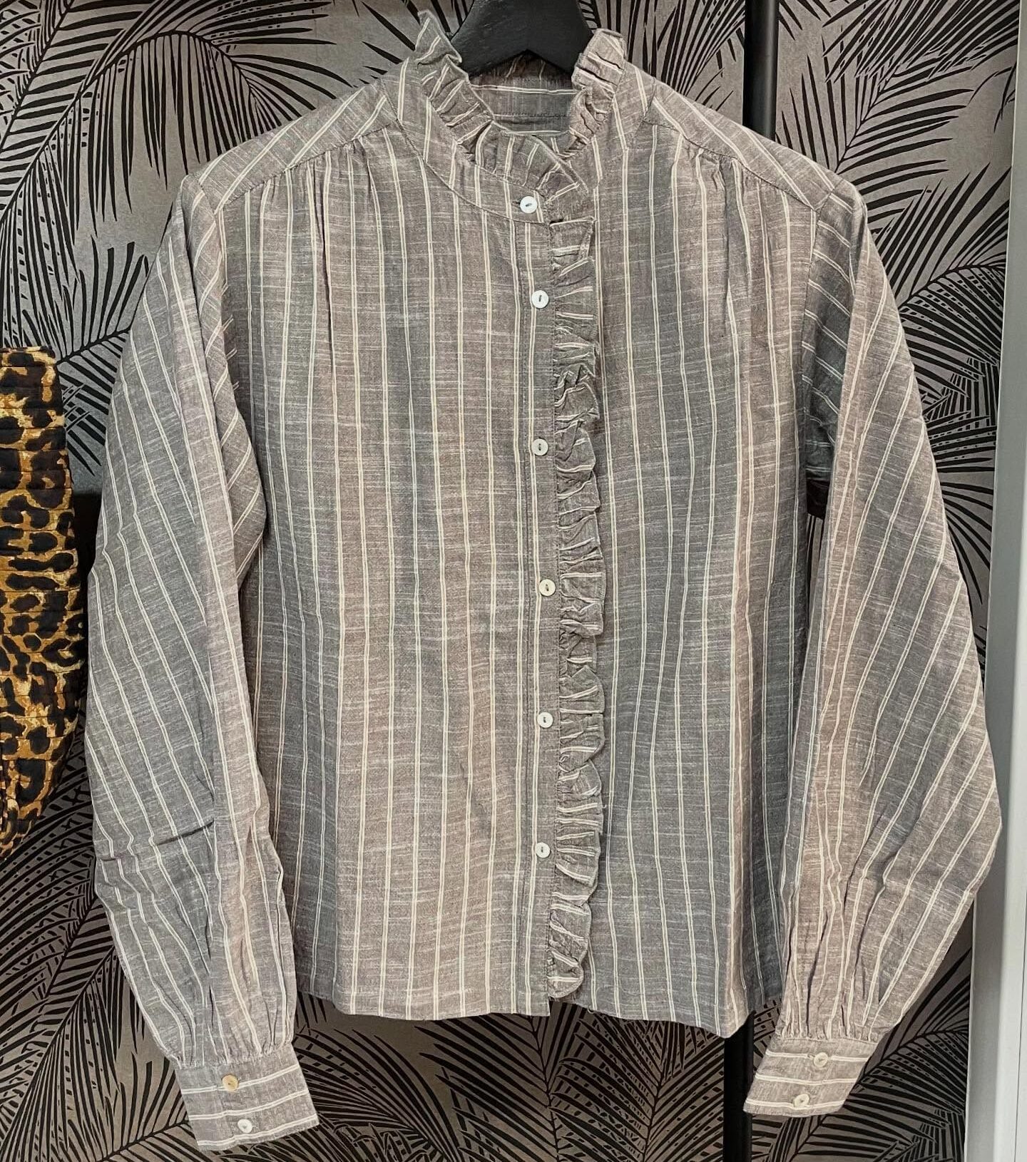 Boutique 7 Bis Histoire de Mode - Pont-Aven - Chemise Rayée Grise Cartali