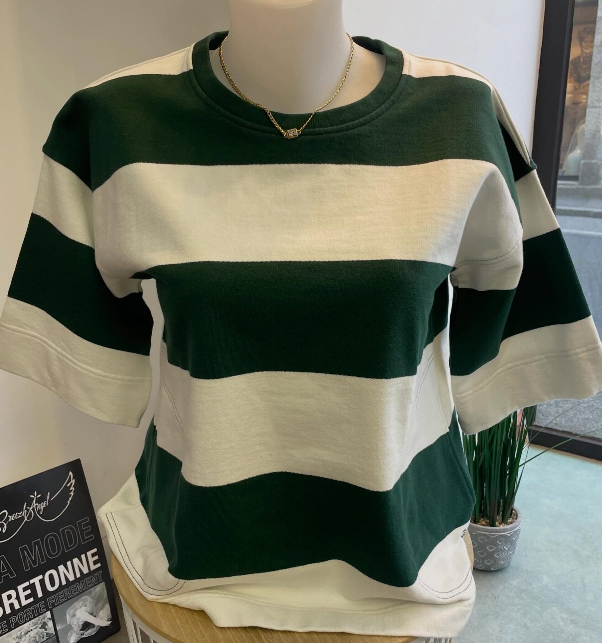 Boutique 7 Bis Histoire de Mode - Pont-Aven - Sweat Rayé Vert Manches Courtes