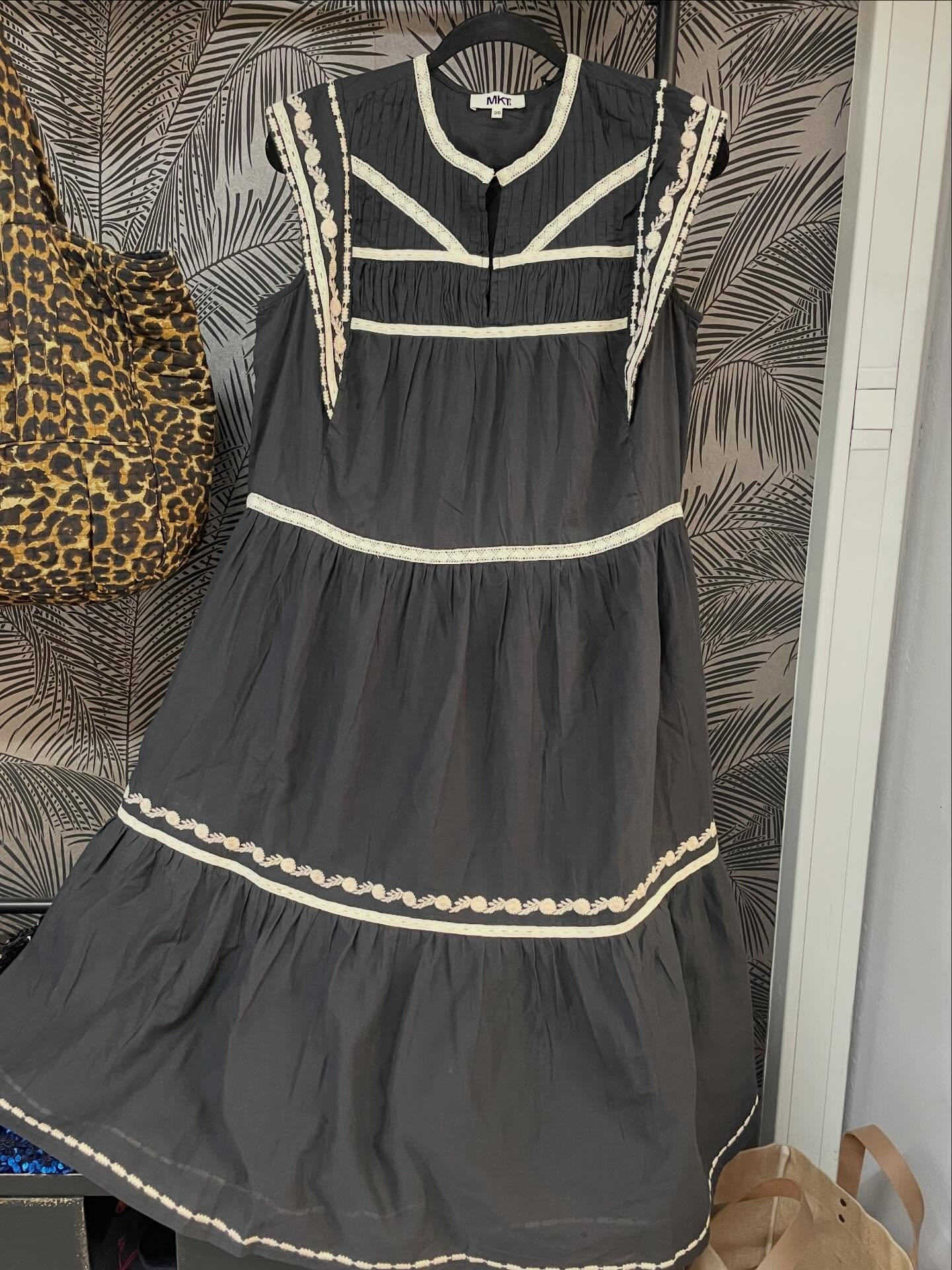 Boutique 7 Bis Histoire de Mode - Pont-Aven - Robe Noire Roleo